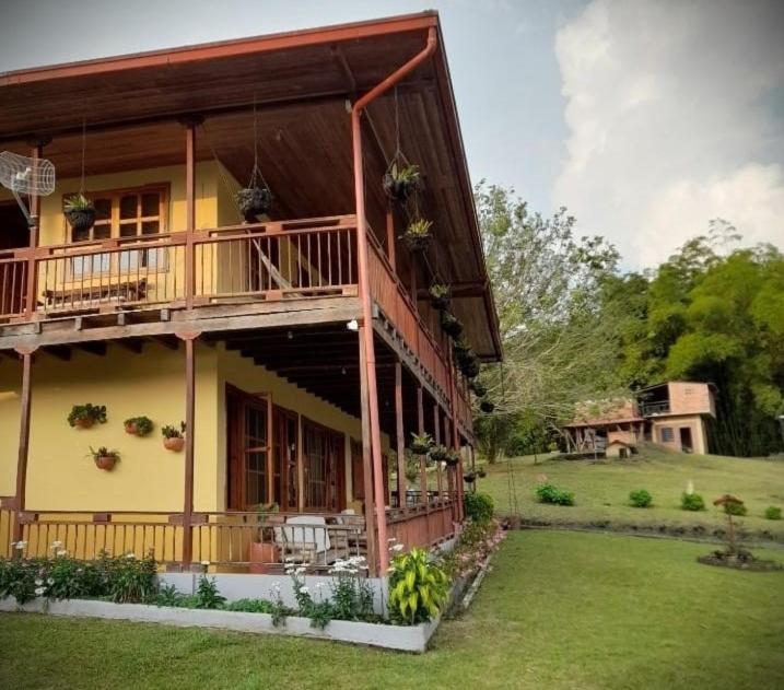 ホテル Filandia - Finca Rural La Guadalupana エクステリア 写真
