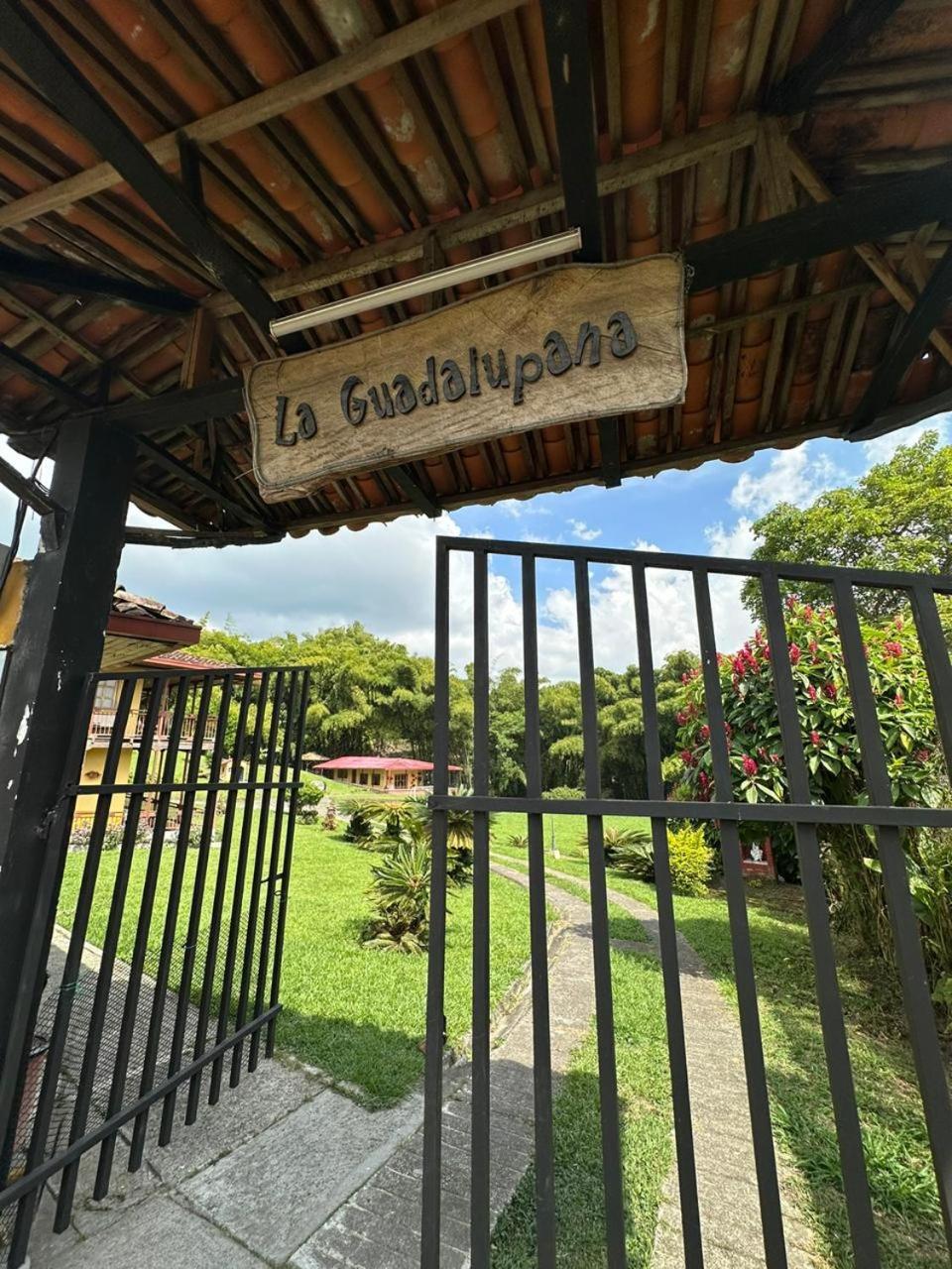 ホテル Filandia - Finca Rural La Guadalupana エクステリア 写真